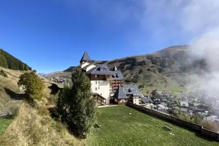 Location appartement à VENOSC, Appartement à Les 2 Alpes avec accès ski