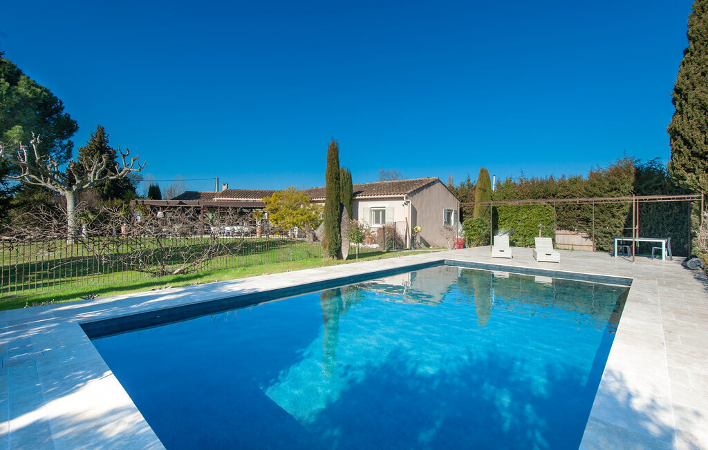 Maison 6 personnes à Graveson - Photo 1
