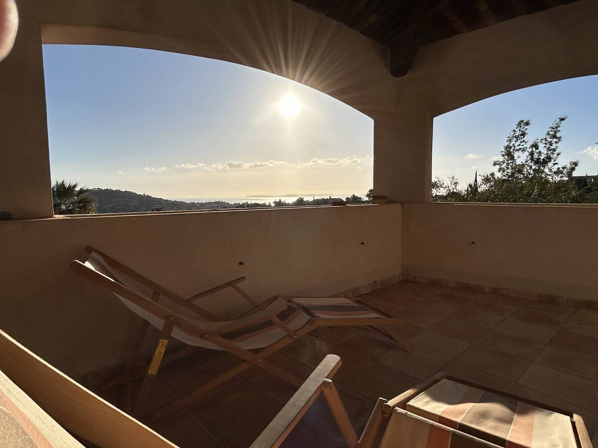 Maison 3 chambres vue mer, terrasse 30m², Bormes-les-Mimosas - Photo 4