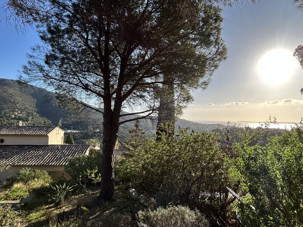 Maison 3 chambres vue mer, terrasse 30m², Bormes-les-Mimosas - Photo 18