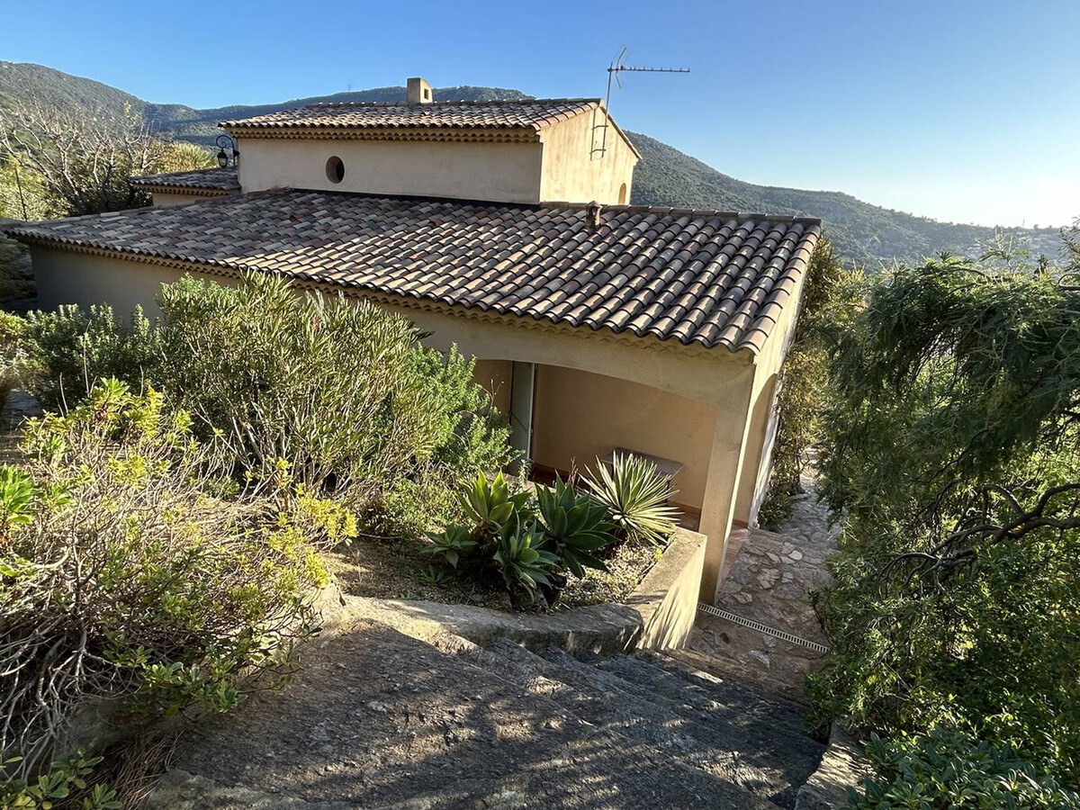 Maison 3 chambres vue mer, terrasse 30m², Bormes-les-Mimosas - Photo 19