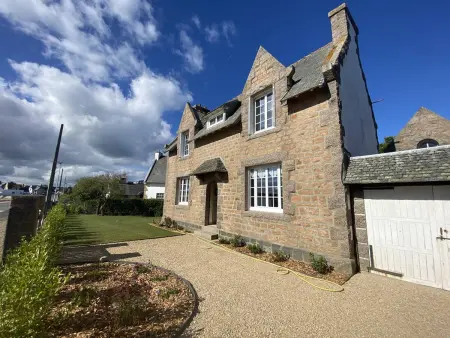 Maison bretonne face à la mer avec WIFI et parking à Trégastel : photo 10