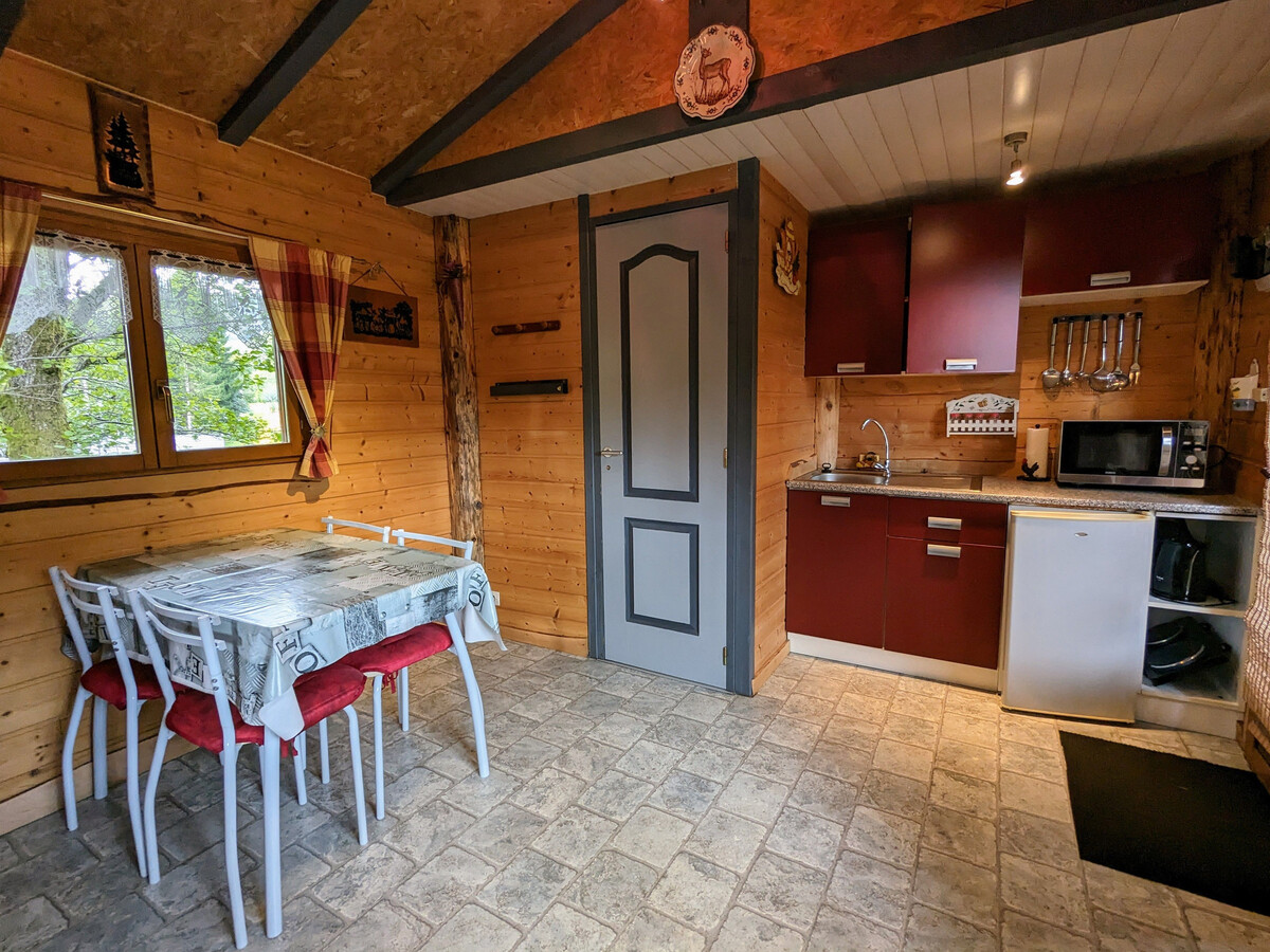 Cabane perchée avec terrasse, sauna et BBQ à Ferdrupt - Photo 4
