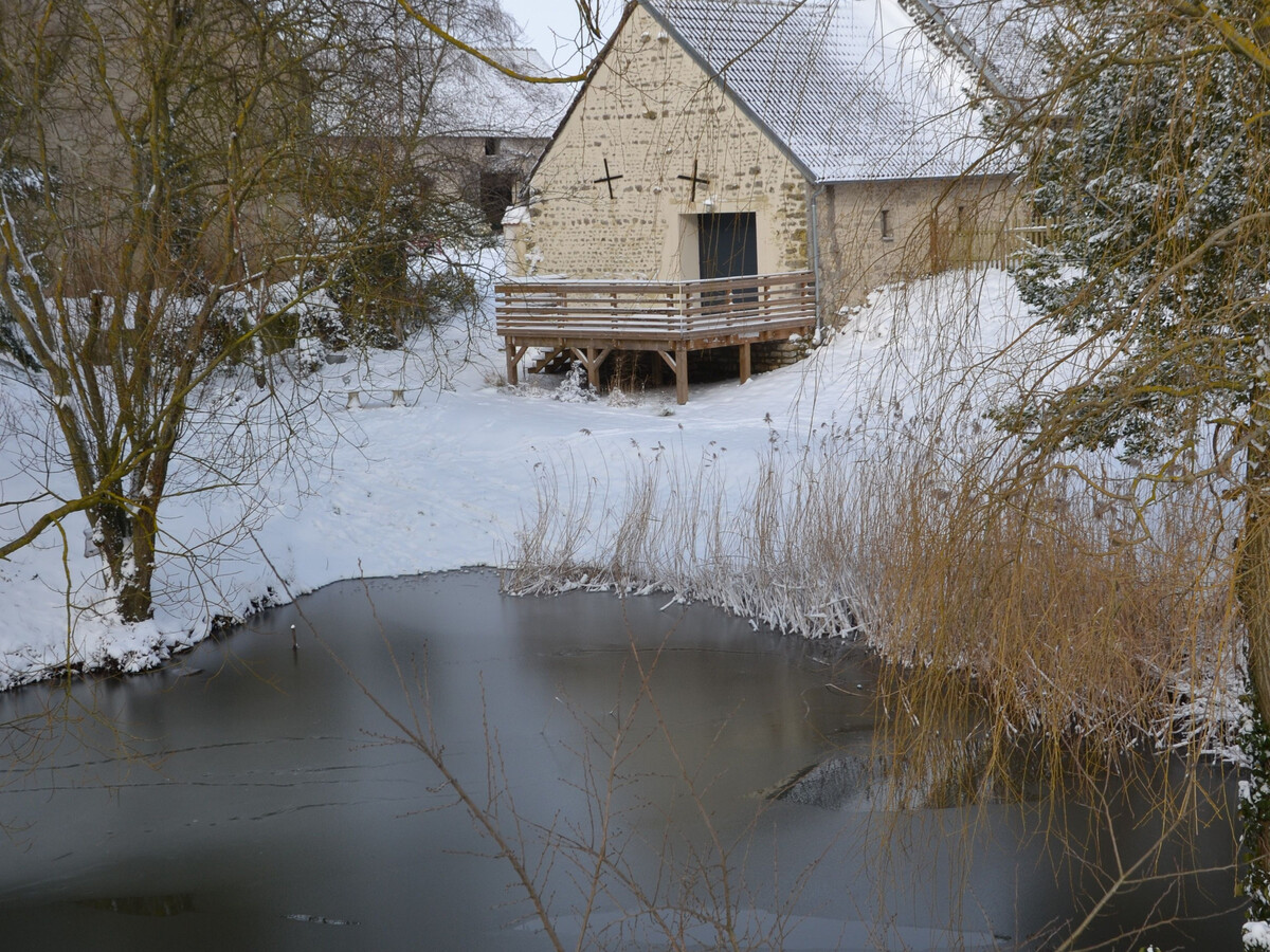 Gîte ferme 17e siècle, terrasse vue mare à Chilleurs-aux-Bois - Photo 16