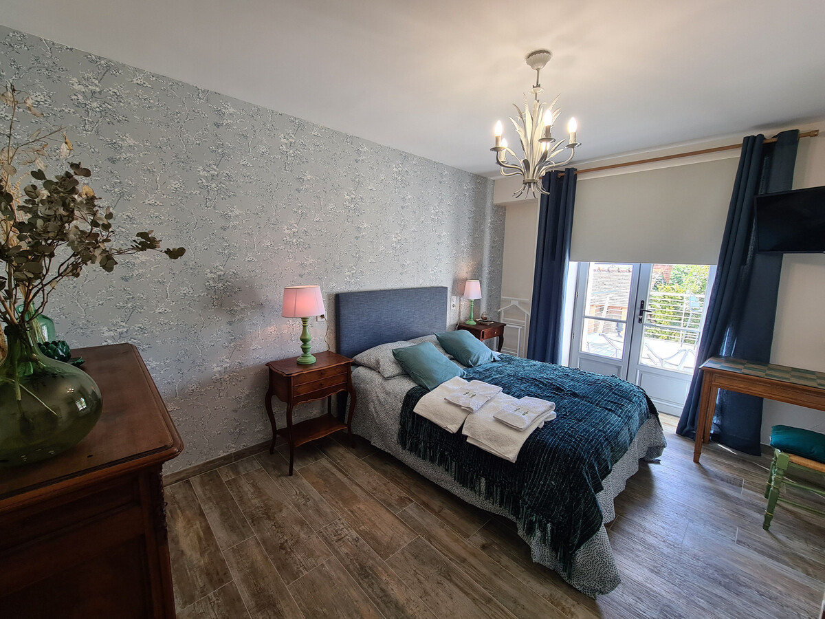 Grand gîte 11 pers. à Briare - 4 chambres, parking privé - Photo 9