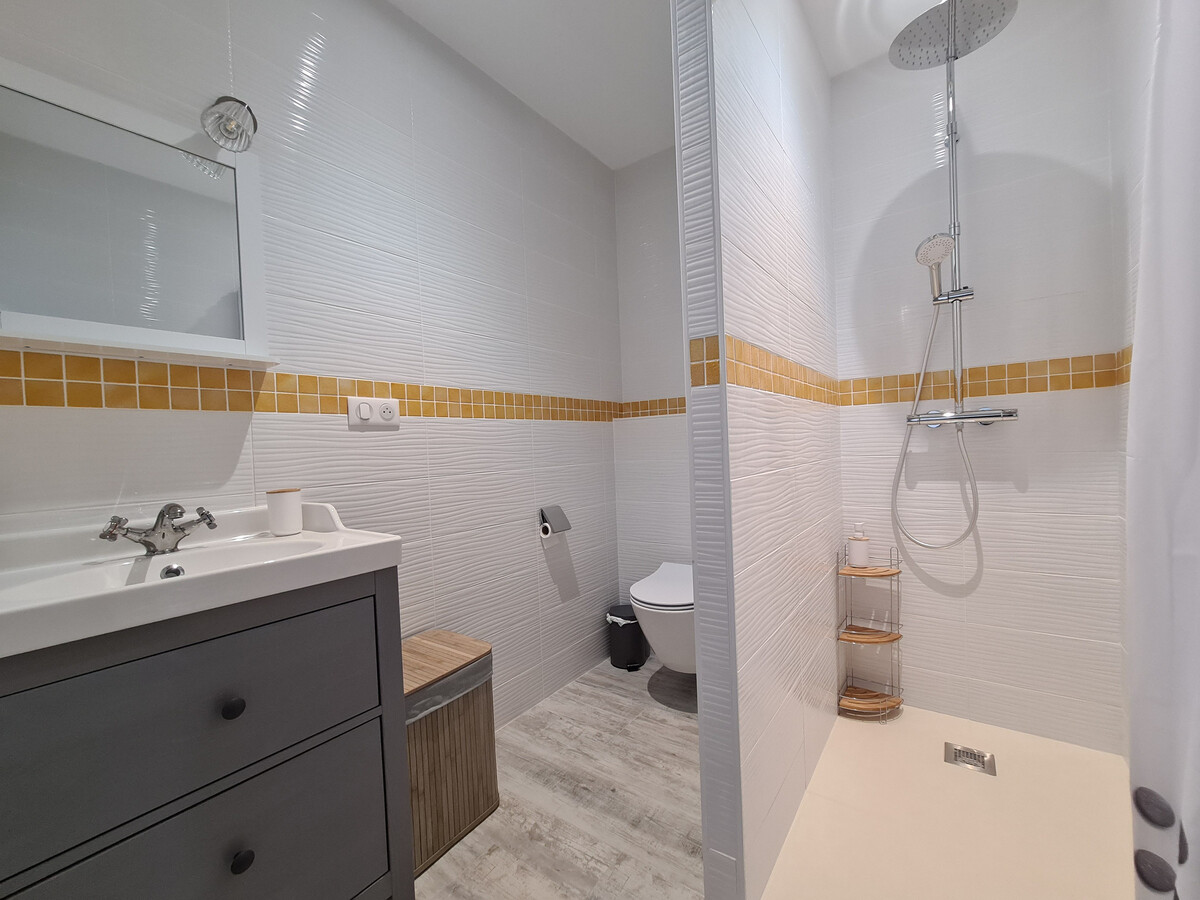Grand gîte 11 pers. à Briare - 4 chambres, parking privé - Photo 15