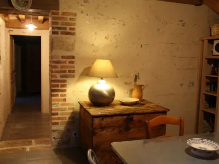Gîte Loire 4 personnes, corps de ferme 18ème avec terrasse : photo 8