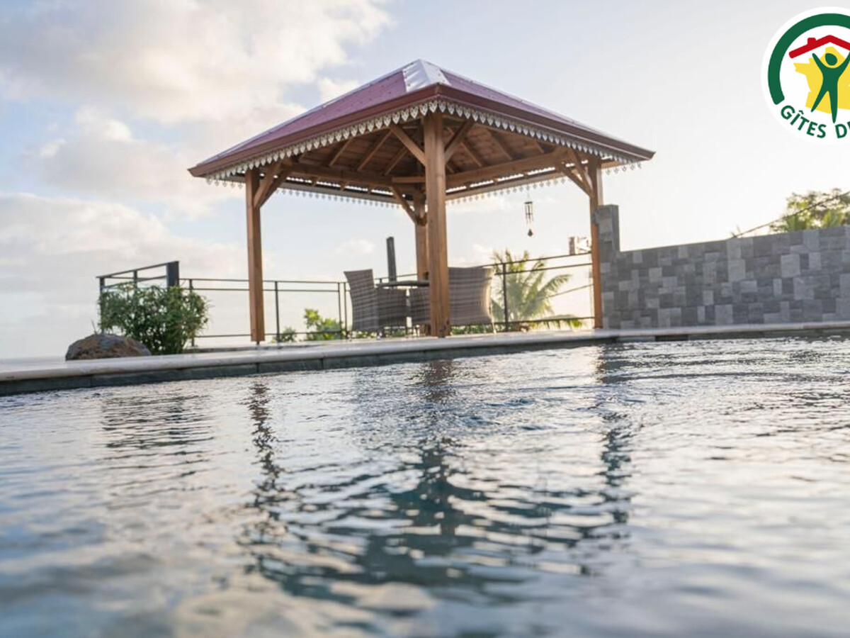 Gîte 4 pers à Saint-Pierre : piscine, vue océan et baleines - Photo 5