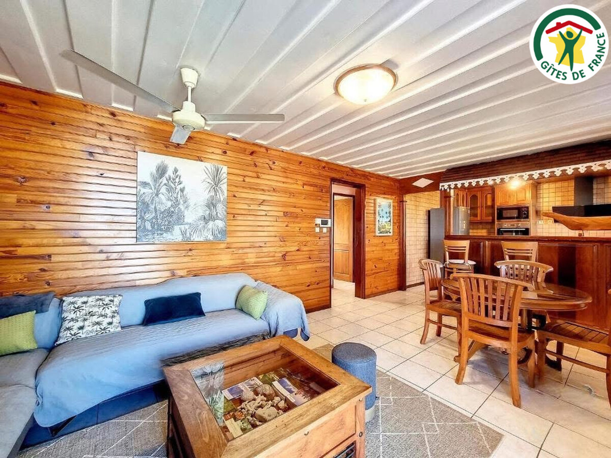 Gîte 4 pers à Saint-Pierre : piscine, vue océan et baleines - Photo 12