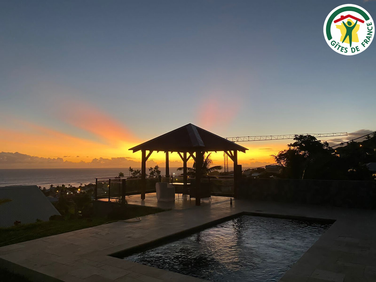 Gîte 4 pers à Saint-Pierre : piscine, vue océan et baleines - Photo 18