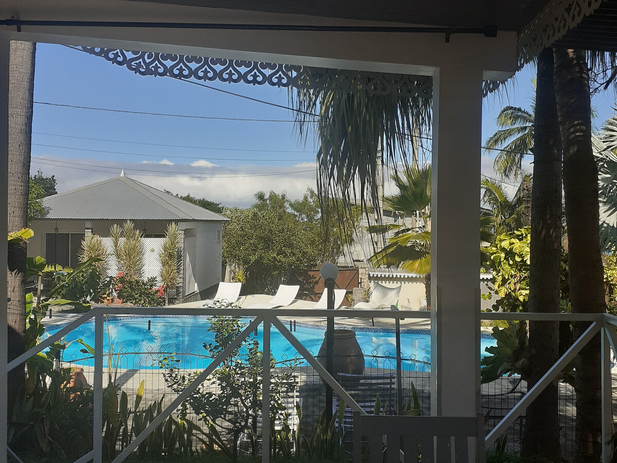 Gîte Le Ravenal – 4 pers., piscine et jardin arboré - Photo 7