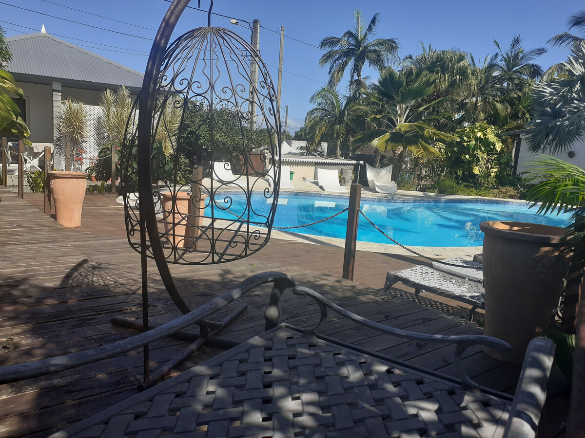 Gîte Le Ravenal – 4 pers., piscine et jardin arboré - Photo 10