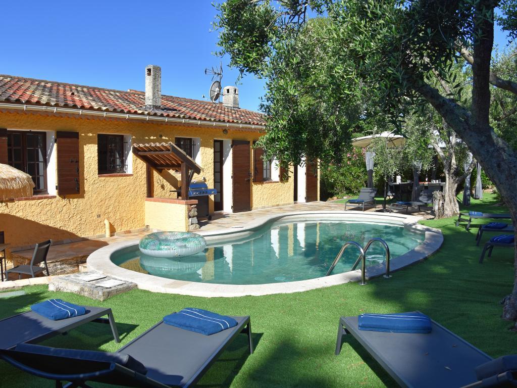 Le Rayol – Maison 8 pers. avec piscine à Bagnols-en-Forêt - Photo 1