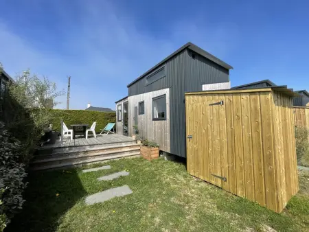 Location mobil home à Jullouville, Tiny House cosy près de la plage avec piscine et parking