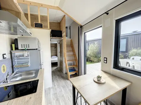 Tiny House cosy près de la plage avec piscine et parking - Photo 3