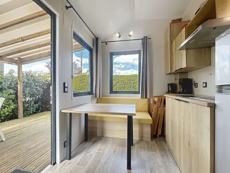 Séjour en Tiny House à Jullouville, piscine et parking inclus - Photo 2