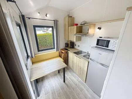 Séjour en Tiny House à Jullouville, piscine et parking inclus - Photo 4