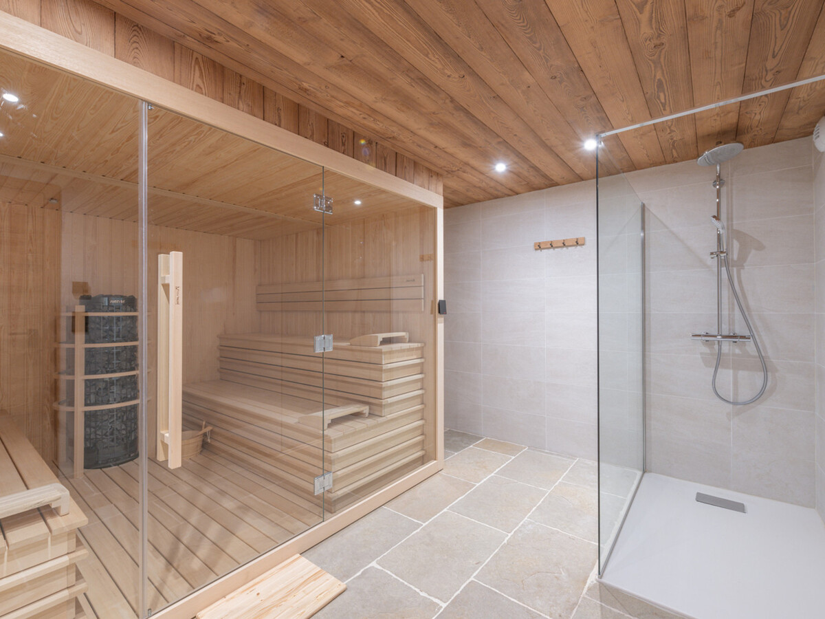 Chalet Torino Alpe d'Huez : ski-in ski-out, sauna, cinéma - Photo 14