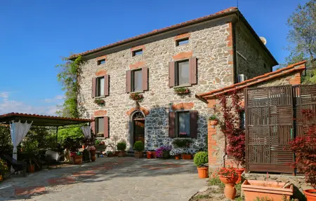 Maison 6 chambres avec piscine et vue panoramique en Toscane : photo 2