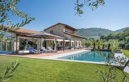 Location maison à Cortoreggio  AR