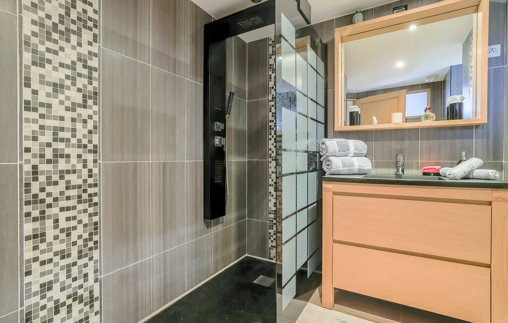 Superb gite with jacuzzi, Maison 4 personnes à ERINGHEM - Photo 19