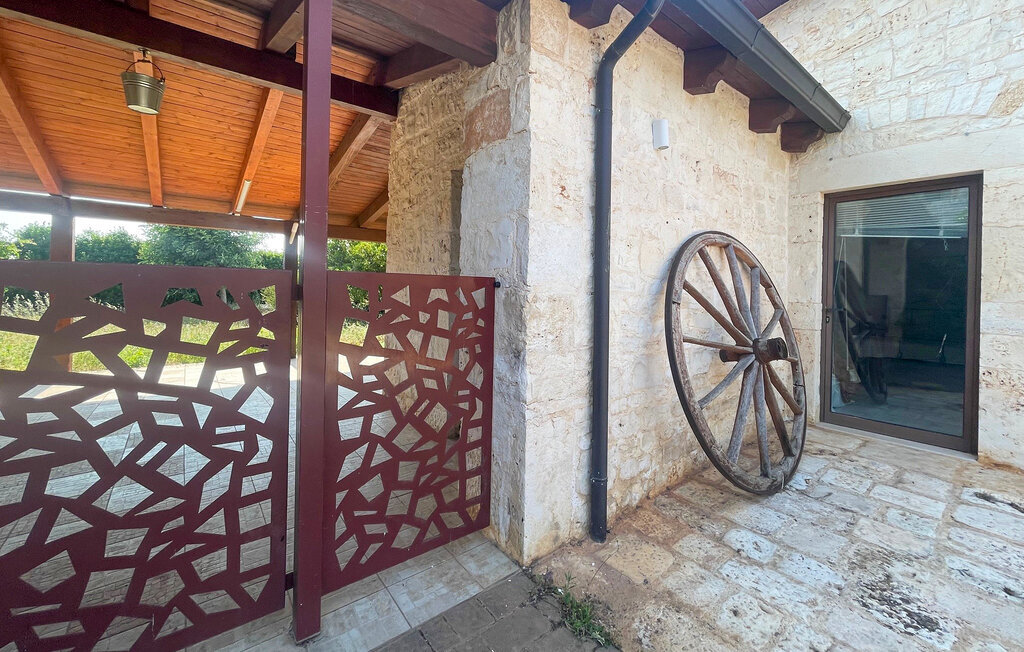 Maison en pierre avec piscine partagée à Turi - Photo 7