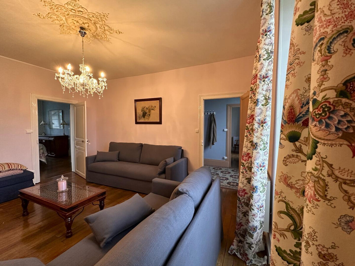Gîte 8 pers. avec jardin clos 2000 m² à Lurcy-Lévis - Photo 2