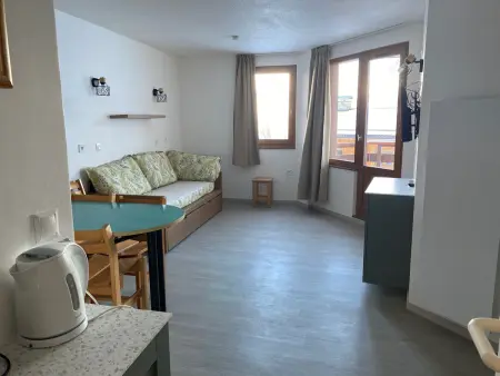 Location appartement à La Tania, Appartement rénové au cœur de la station pour skieurs, parking, animaux autorisés