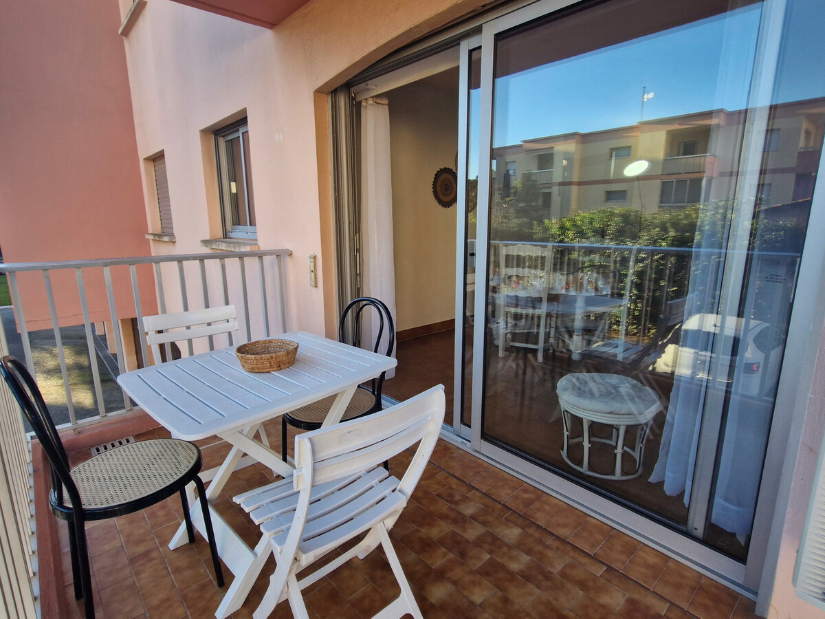 Appartement 2 pièces climatisé, terrasse et piscine à Sainte-Maxime - Photo 3