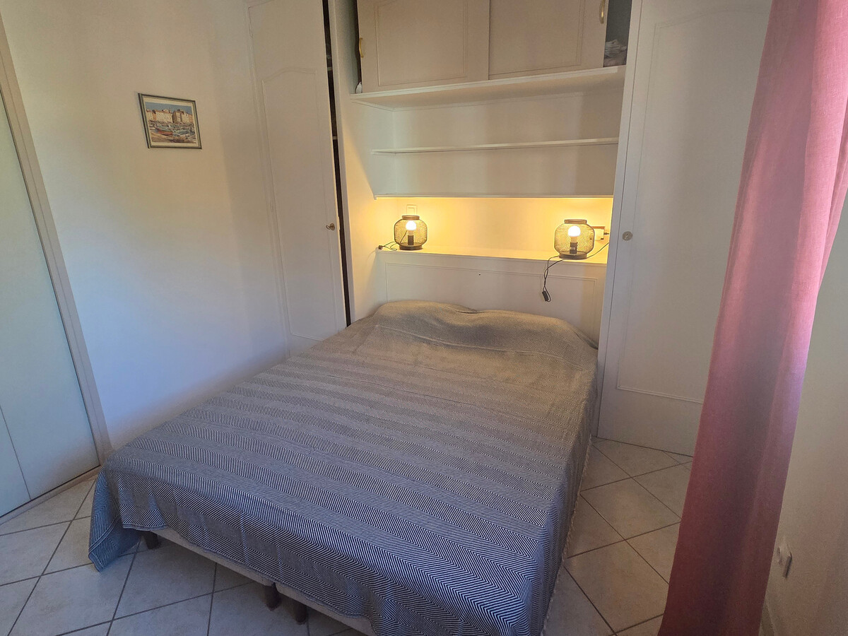 Appartement 2 pièces climatisé, terrasse et piscine à Sainte-Maxime - Photo 15