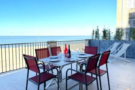 Location appartement à Trouville sur Mer, Terrasse Vue Mer Les Roches Noires