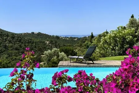 Location appartement à LA LONDE LES MAURES