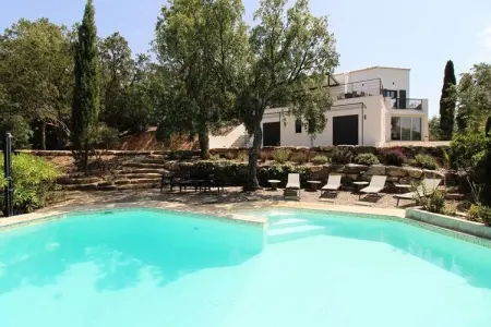 Location appartement à LA LONDE LES MAURES