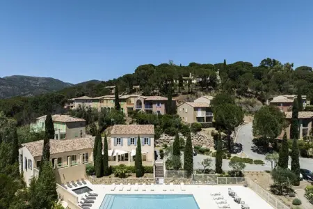Location appartement à Grimaud, Rיsidence Jardin et Ville Les Bastides