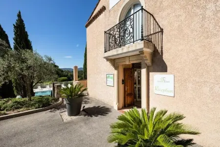 Location appartement à Grimaud, Rיsidence Jardin et Ville Les Bastides