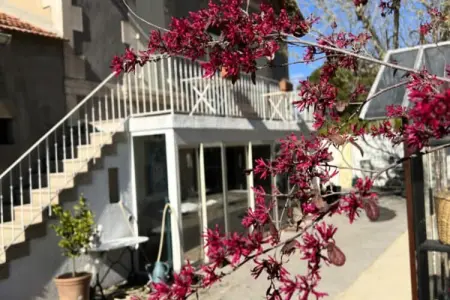 Location appartement à Isle sur la Sorgue, Appartement Lumineux Avec Piscine Et Spa