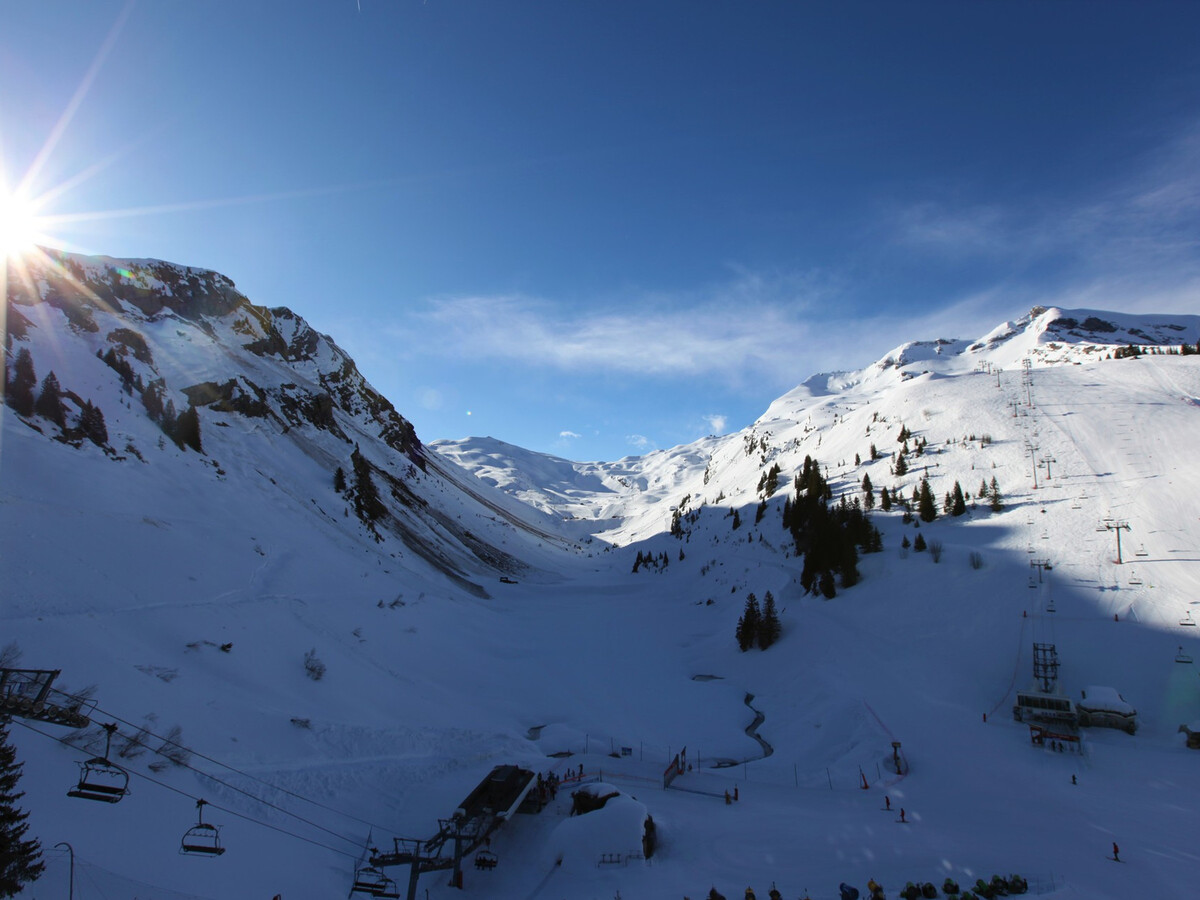 Appart 5 pers., 7e étage, vue montagne, balcon sud à Avoriaz - Photo 8