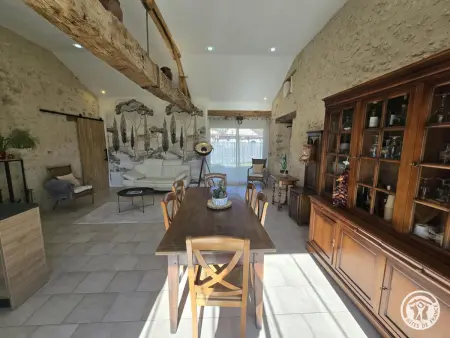 Gîte 6 personnes avec jardin privatif et piscine à Brantôme : photo 4