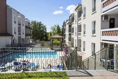 Location appartement à GREOUX LES BAINS, Appartement à Gréoux-les-Bains avec piscines