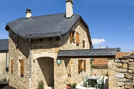 Location appartement à CHASSERADES, Gîte de France 6 personnes