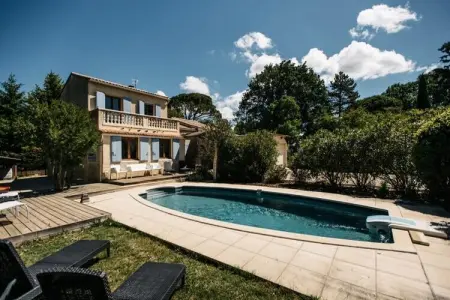 Location appartement à L'Isle sur la Sorgue, Maisons & Villas pour 8 Personnes