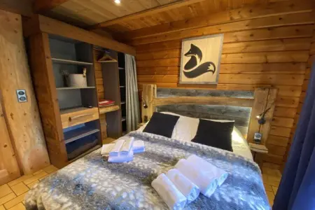 Le Renard, chalet en bois en bord de rivière à La Bresse : photo 12