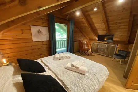 Le Renard, chalet en bois en bord de rivière à La Bresse : photo 23