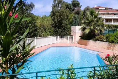 Location appartement à CARQUEIRANNE