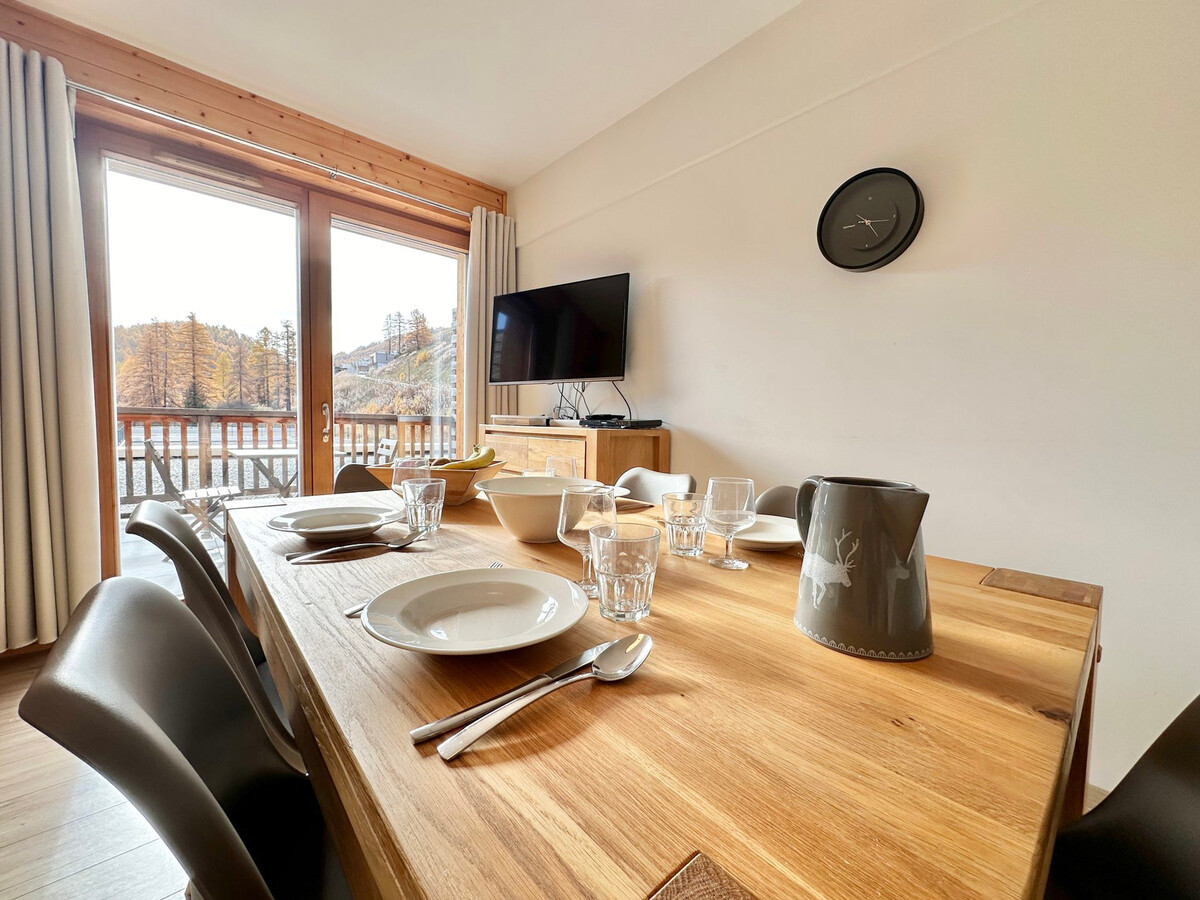 Appartement 42m² Vars, terrasse Sud-Est, ski et parking - Photo 5