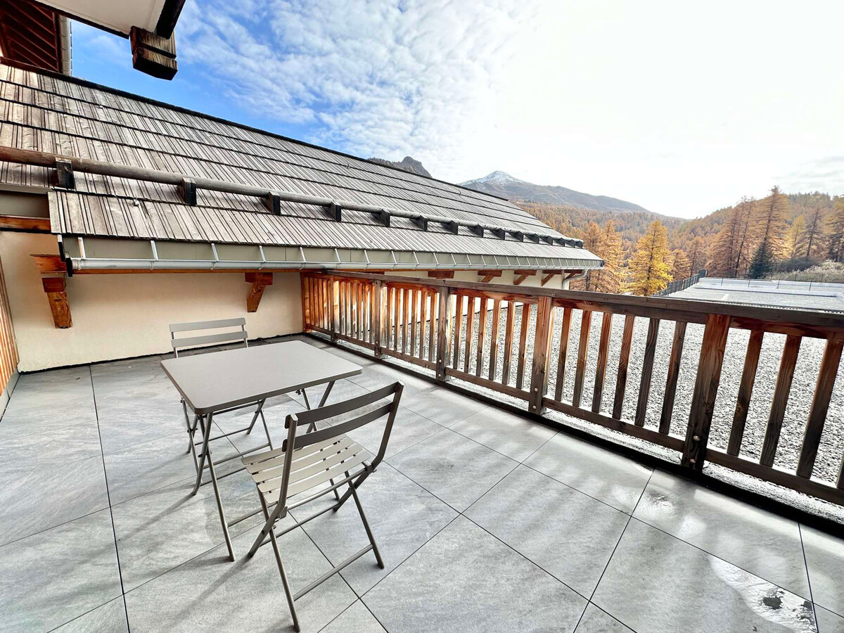 Appartement 42m² Vars, terrasse Sud-Est, ski et parking - Photo 8