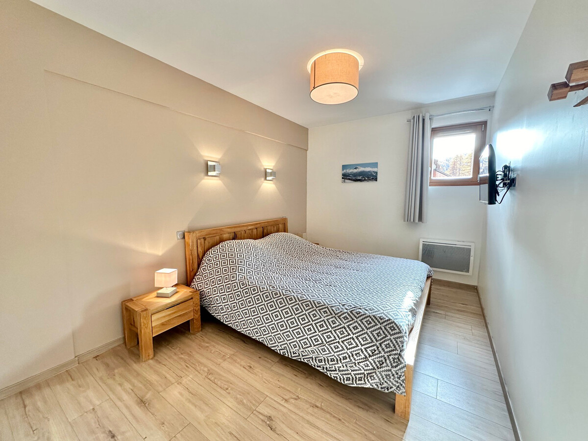 Appartement 42m² Vars, terrasse Sud-Est, ski et parking - Photo 11