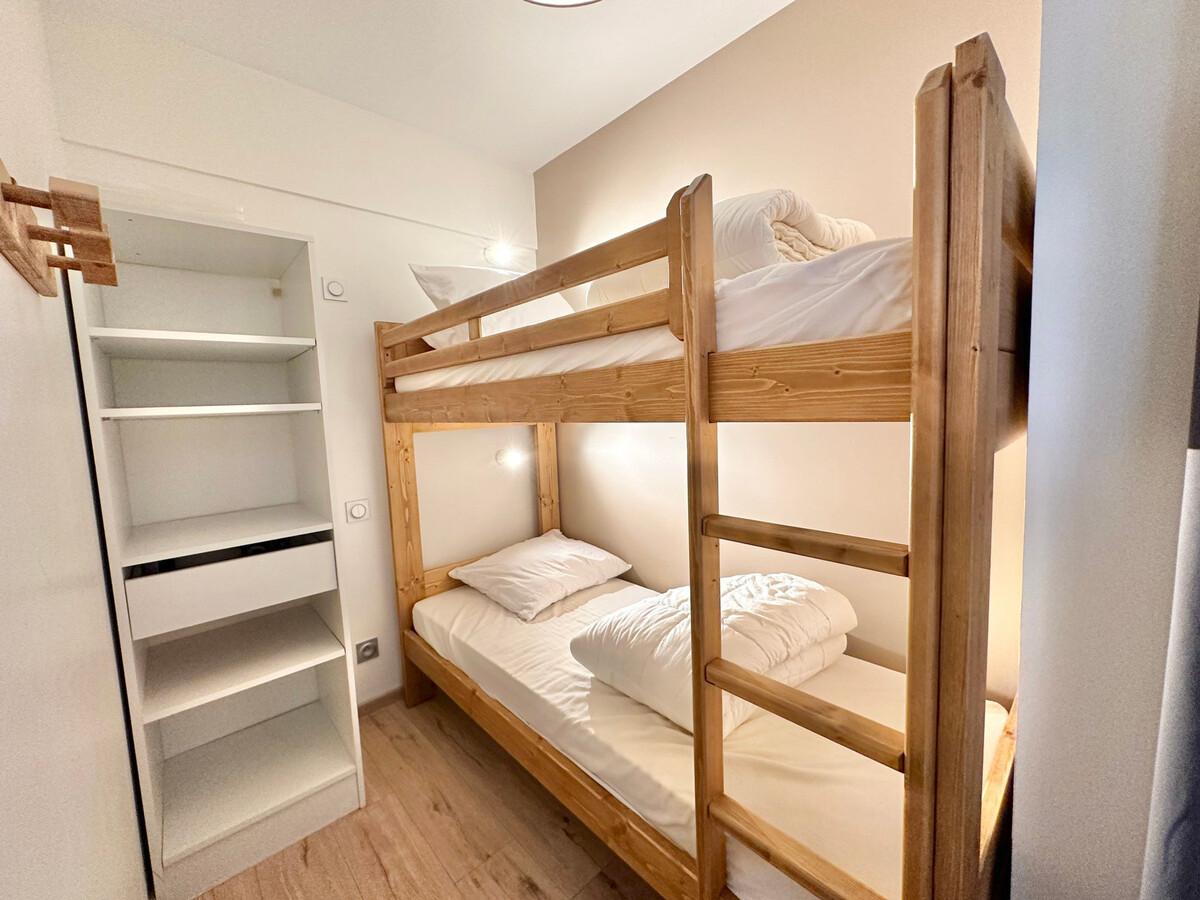 Appartement 42m² Vars, terrasse Sud-Est, ski et parking - Photo 14