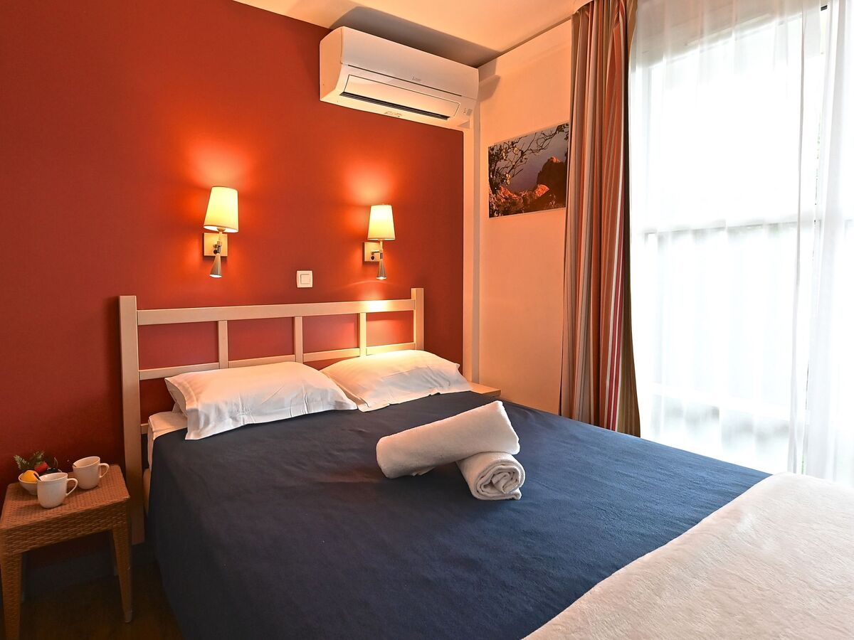 Appartement Village Cap Estérel, jardinet et vue mer - Photo 4