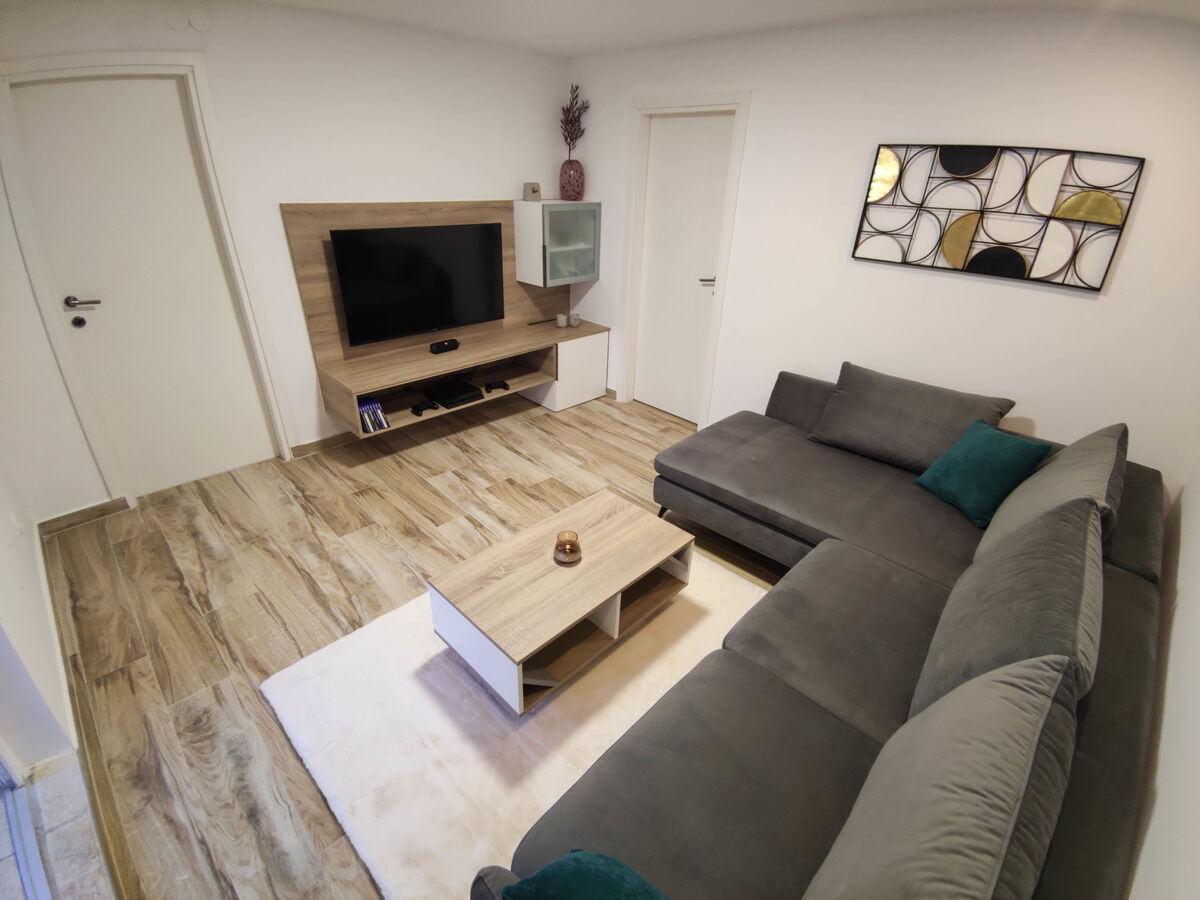 Maison Milka à 40 m de la plage, Novigrad - Photo 4